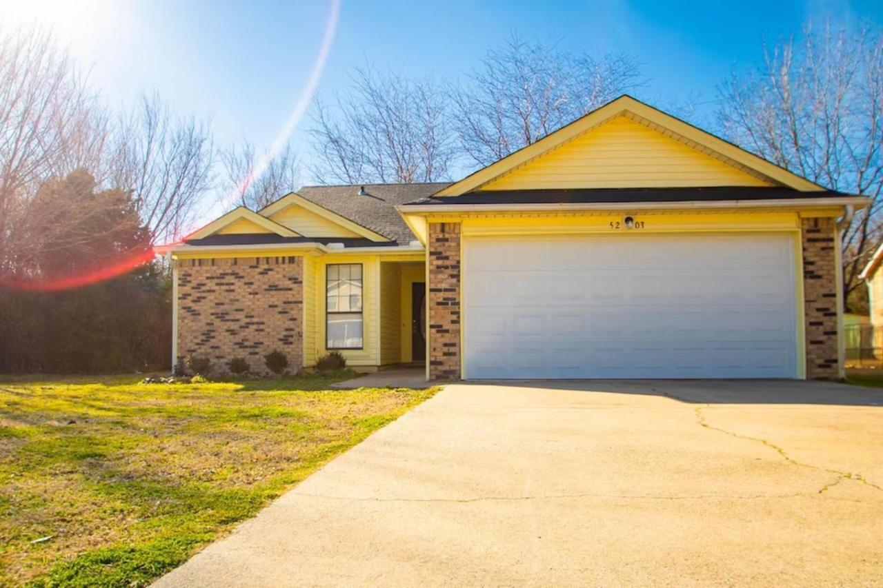 Home Sweet Home In Camp Robinson North Little Rock Exterior photo